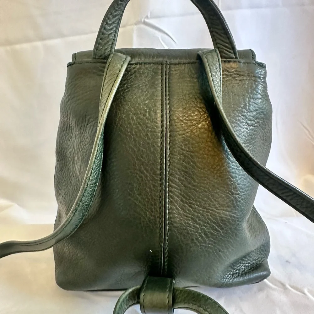 Vintage Nine West Pebbled leather small backpack GREEN - Picture 5 of 15